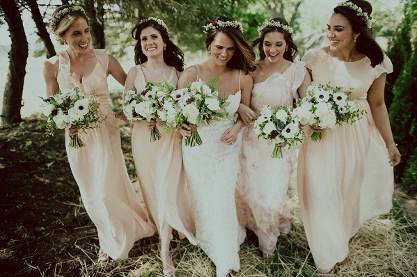 Stand Out from the Crowd: Creative Wedding Guest Dress Codes - Honeyfund  Blog by , the free honeymoon registry