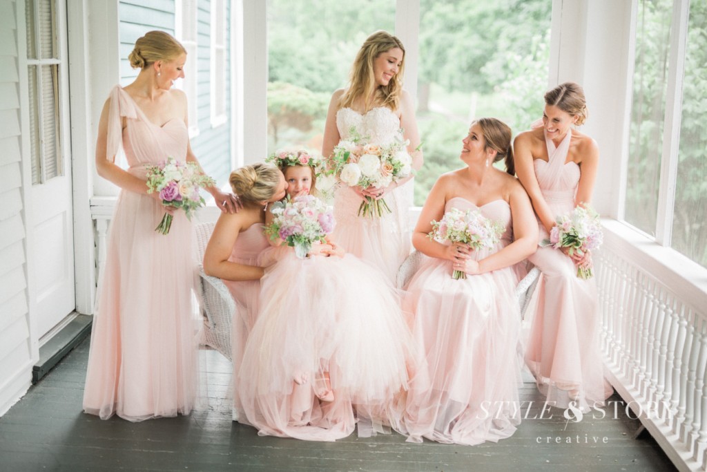 Bring out the best in your wedding party through photos