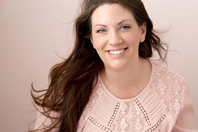 Chelsea Higgins, wedding photographer