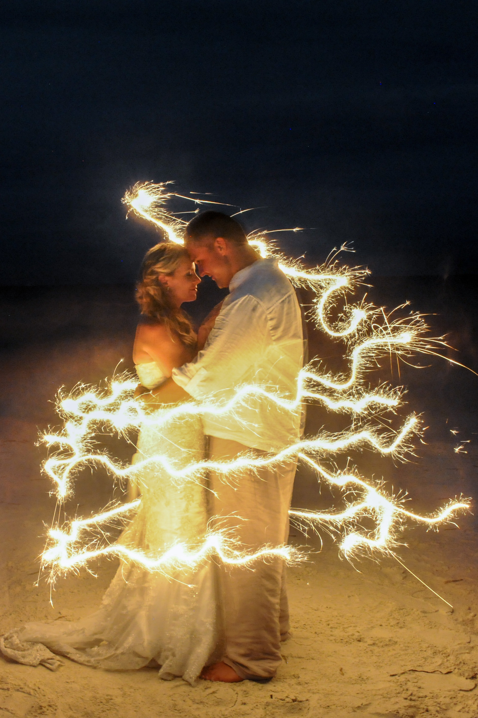 Photos by https://gulfbeachweddings.com/ Tips from your wedding photographer