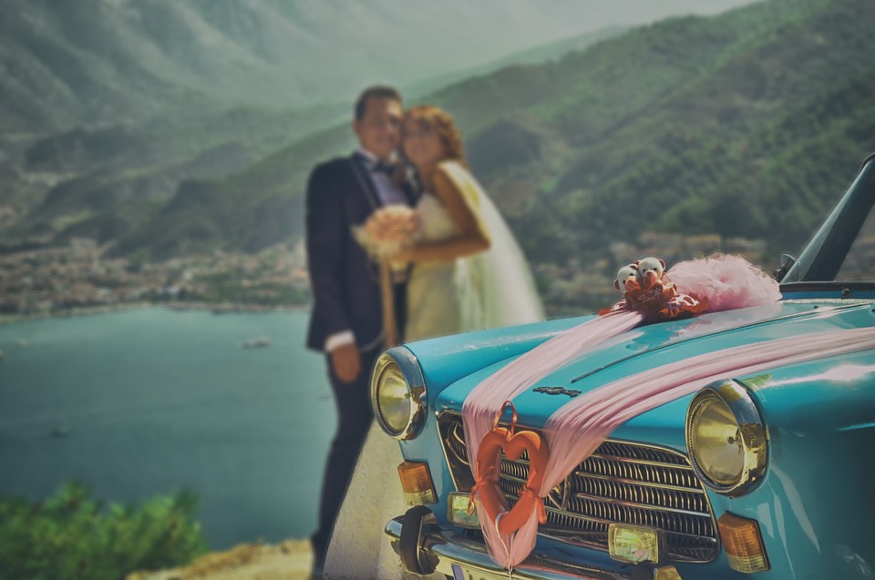 Retro-themed wedding cars